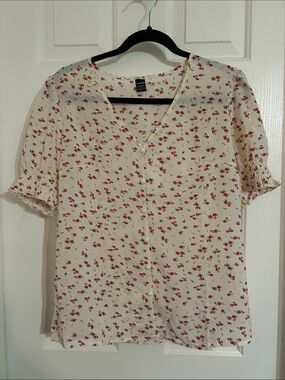 Cream Short-Sleeve Floral Button V-Neck Blouse